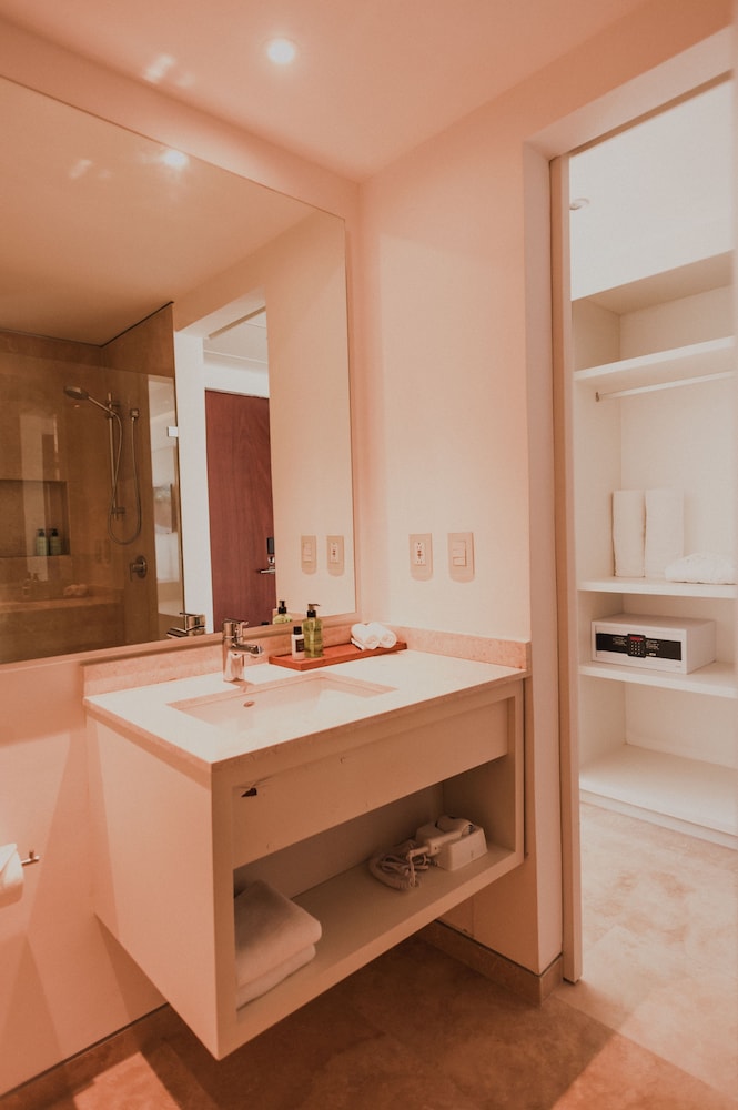 Antera Hotel & Residences — Rooms in Playa del Carmen, Quintana Roo
