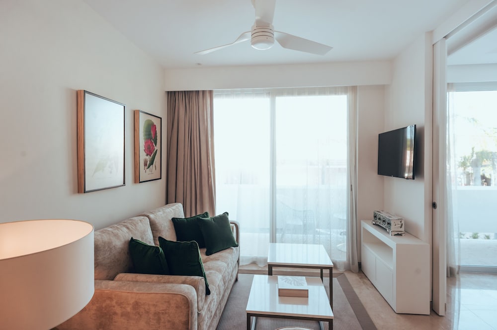 Antera Hotel & Residences — Rooms in Playa del Carmen, Quintana Roo