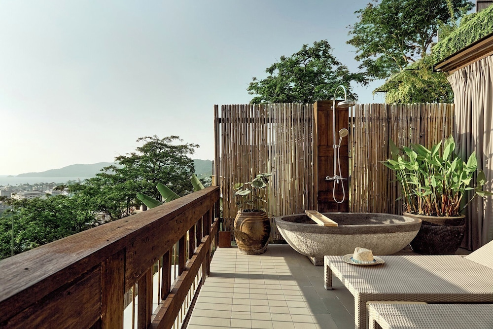 Dinso Resort & Villas Phuket, Vignette Collection by IHG — Spa in Patong Beach, Phuket Province