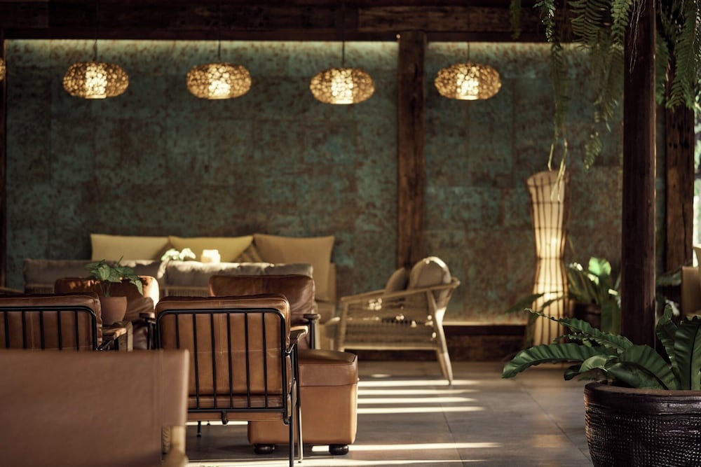 Dinso Resort & Villas Phuket, Vignette Collection by IHG — Restaurant & bars in Patong Beach, Phuket Province