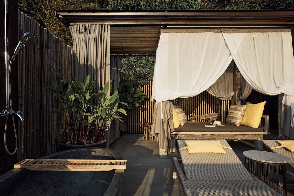 Dinso Resort & Villas Phuket, Vignette Collection by IHG — Spa in Patong Beach, Phuket Province