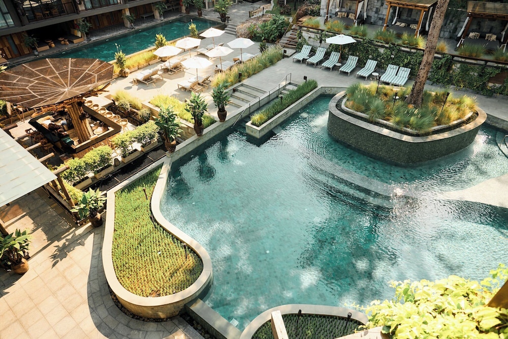 Dinso Resort & Villas Phuket, Vignette Collection by IHG — Swimming pool in Patong Beach, Phuket Province