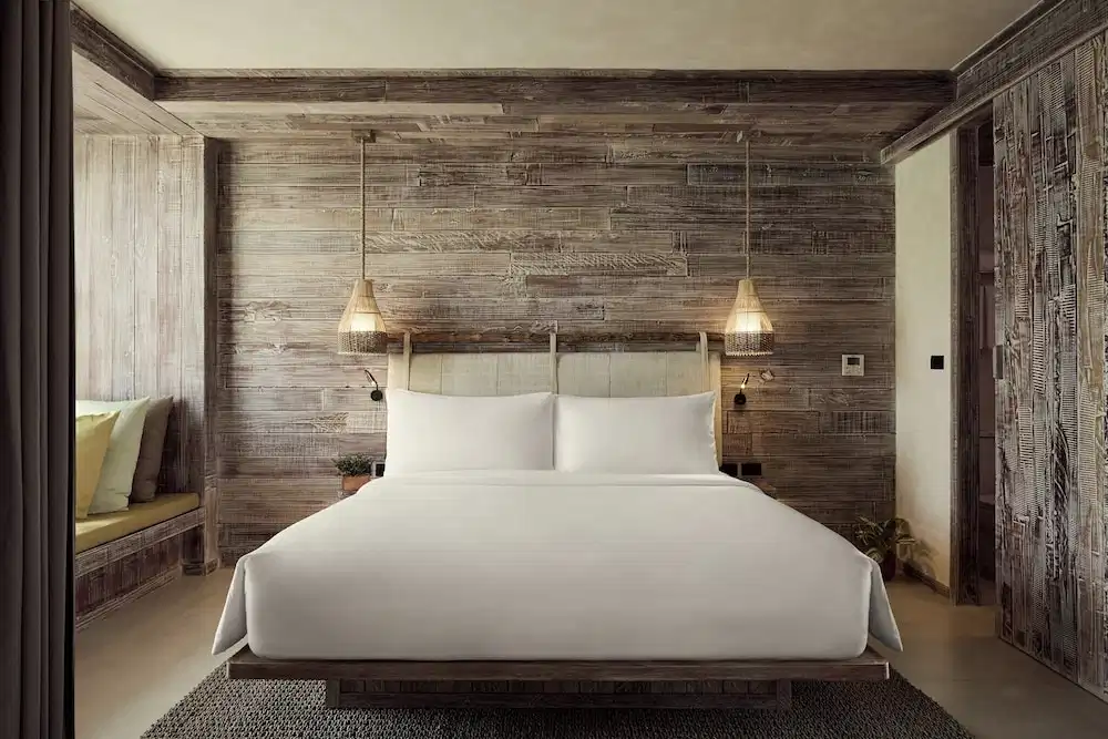 Dinso Resort & Villas Phuket, Vignette Collection by IHG — Hotel rooms in Patong Beach, Phuket Province