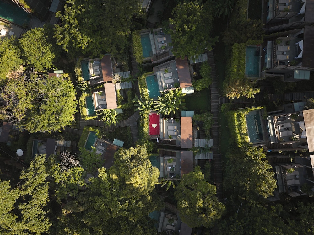 Dinso Resort & Villas Phuket, Vignette Collection by IHG — Swimming pool in Patong Beach, Phuket Province