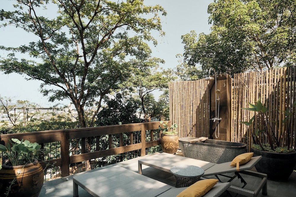 Dinso Resort & Villas Phuket, Vignette Collection by IHG — Spa in Patong Beach, Phuket Province