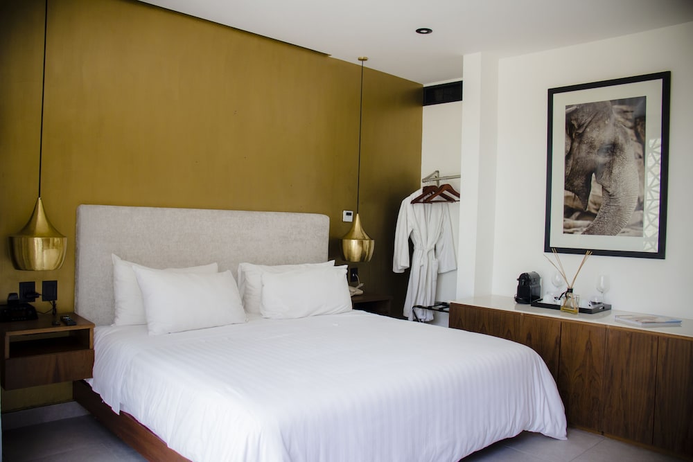 IT Boutique Hotel & Restaurant — Rooms in Playa del Carmen, Quintana Roo