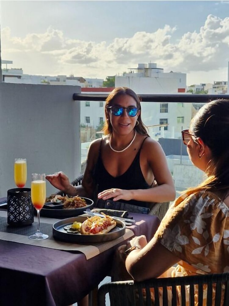 IT Boutique Hotel & Restaurant — Restaurant in Playa del Carmen, Quintana Roo