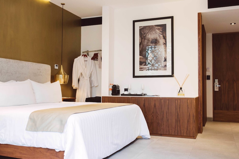 IT Boutique Hotel & Restaurant — Rooms in Playa del Carmen, Quintana Roo