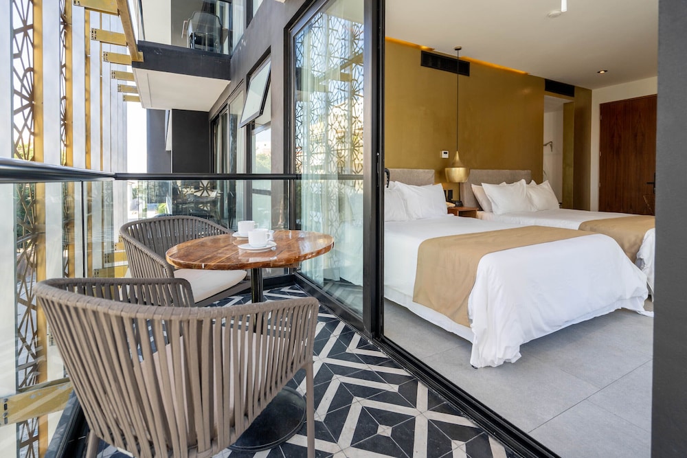 IT Boutique Hotel & Restaurant — Rooms in Playa del Carmen, Quintana Roo