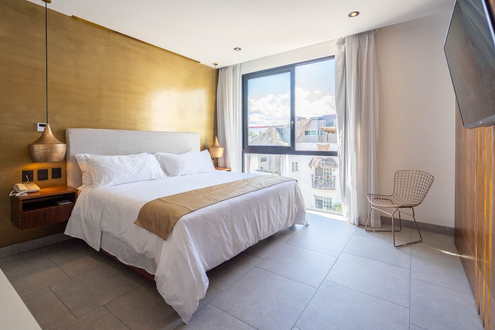 IT Boutique Hotel & Restaurant — Rooms in Playa del Carmen, Quintana Roo