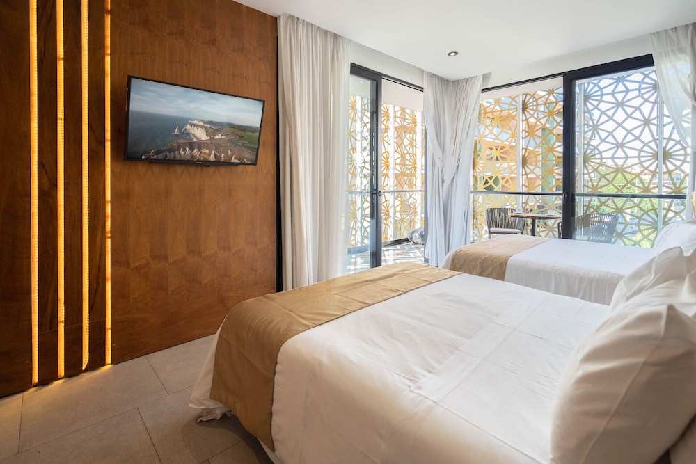 IT Boutique Hotel & Restaurant — Rooms in Playa del Carmen, Quintana Roo