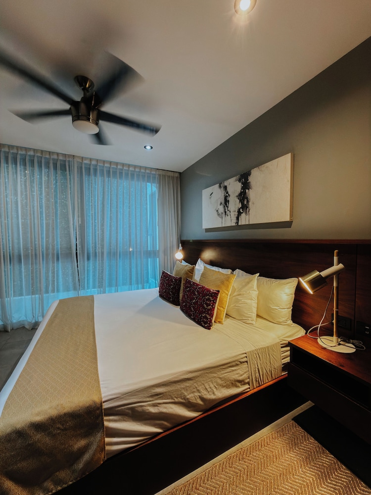 IT Boutique Hotel & Restaurant — Rooms in Playa del Carmen, Quintana Roo