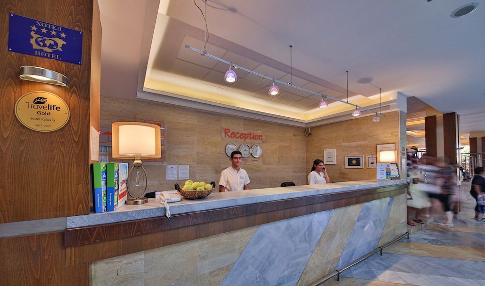 Hotel Kaliakra Beach - Ultra All Inclusive — Hotel building in Albena, Dobrich