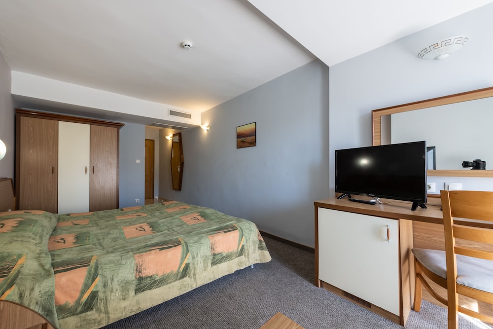 Hrizantema- All Inclusive Hotel — Rooms in Sunny Beach, Burgas Region