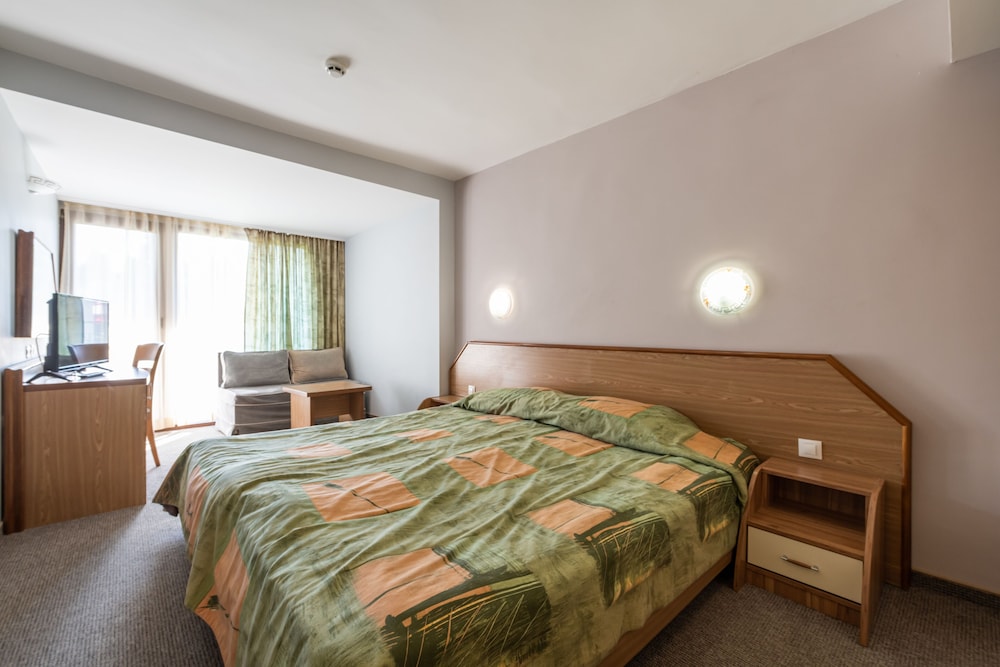 Hrizantema- All Inclusive Hotel — Rooms in Sunny Beach, Burgas Region