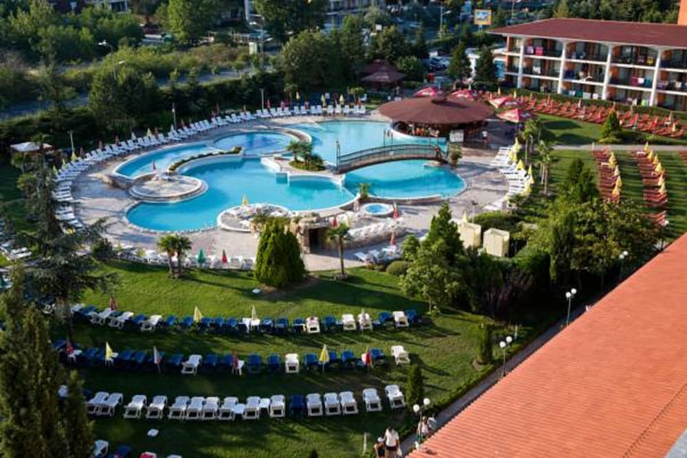 Hrizantema- All Inclusive Hotel — Pool in Sunny Beach, Burgas Region