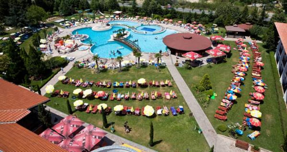 Hrizantema- All Inclusive Hotel — Pool in Sunny Beach, Burgas Region