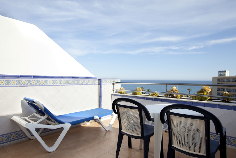 Playalinda Hotel — Hotel rooms in Roquetas de Mar, Andalusia