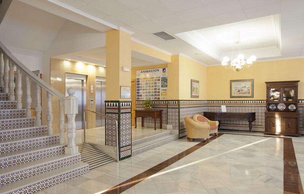 Playalinda Hotel — Hotel building in Roquetas de Mar, Andalusia