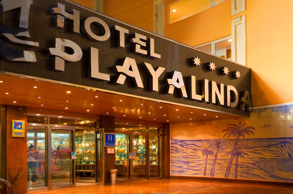 Playalinda Hotel — Hotel building in Roquetas de Mar, Andalusia