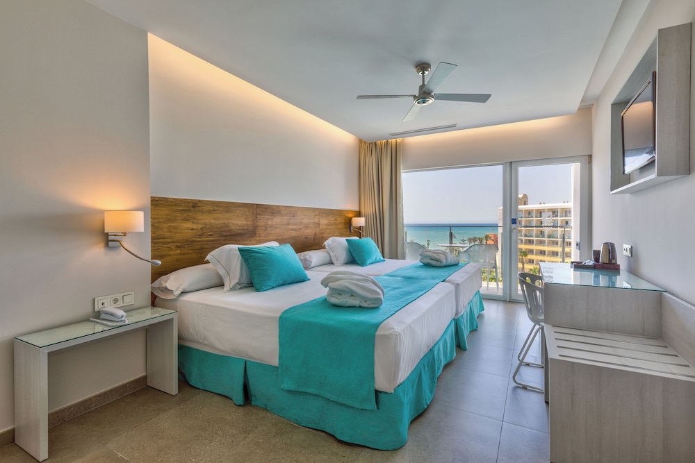 Playalinda Hotel — Hotel rooms in Roquetas de Mar, Andalusia