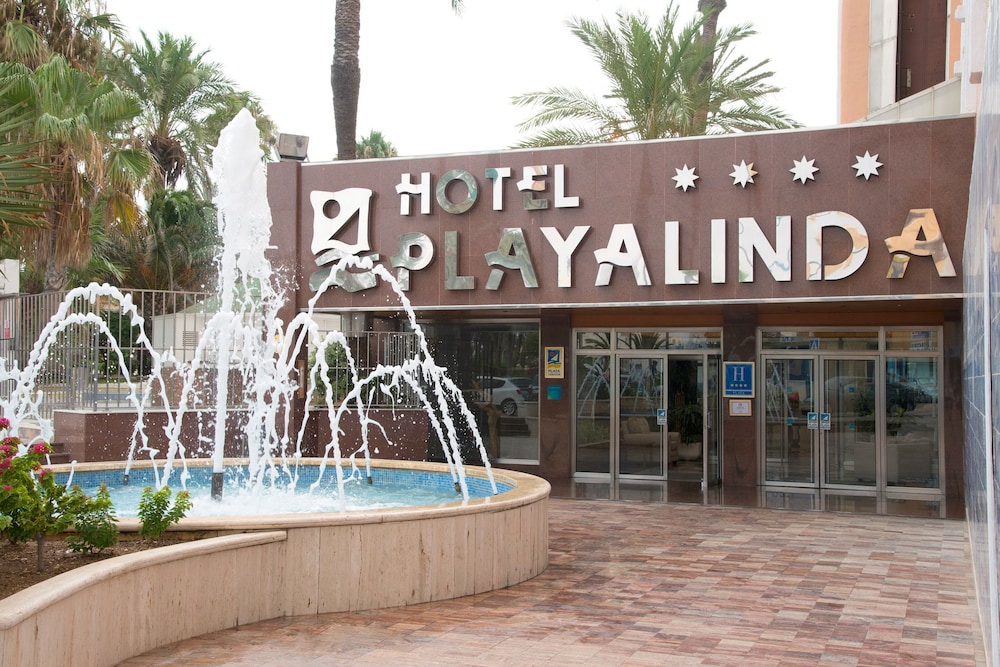Playalinda Hotel — Hotel building in Roquetas de Mar, Andalusia
