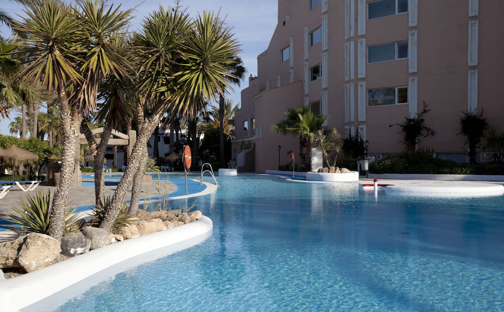 Playalinda Hotel — Swimming pool in Roquetas de Mar, Andalusia