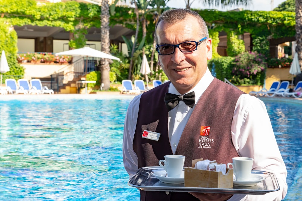 Hotel Caesar Palace — Swimming pool in Giardini Naxos, Sicily