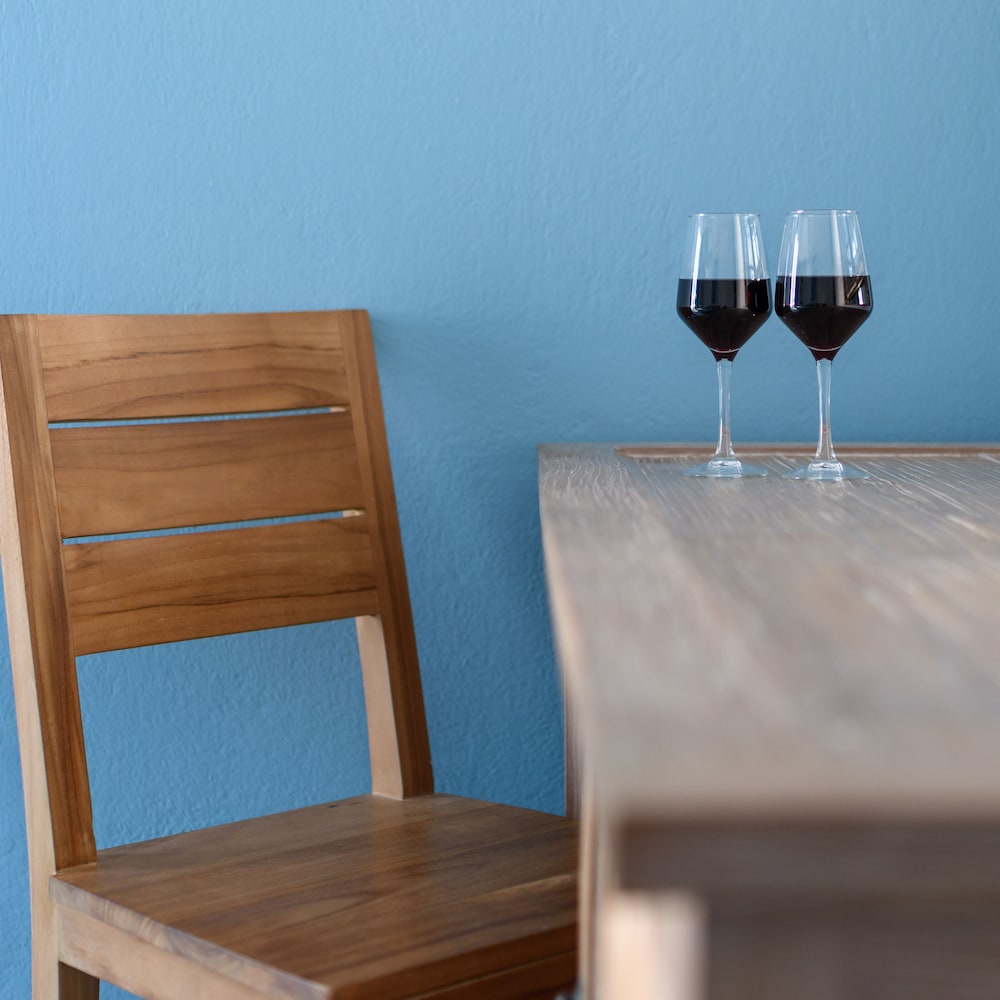 Alesahne Beach — Restaurant & bars in Kamari, South Aegean