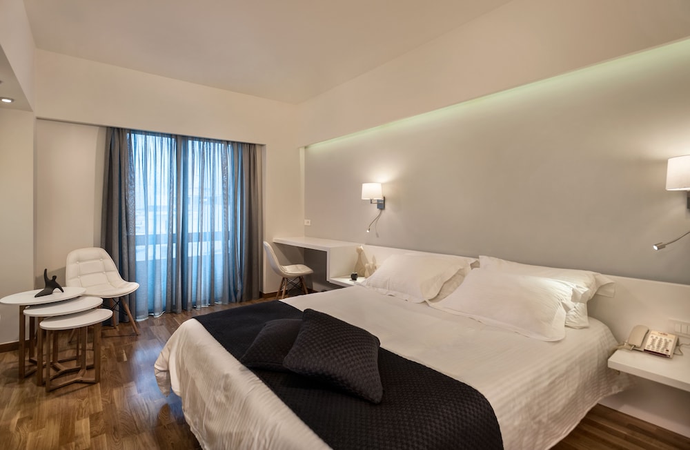 Civitel Akali Hotel — Hotel rooms in Chania