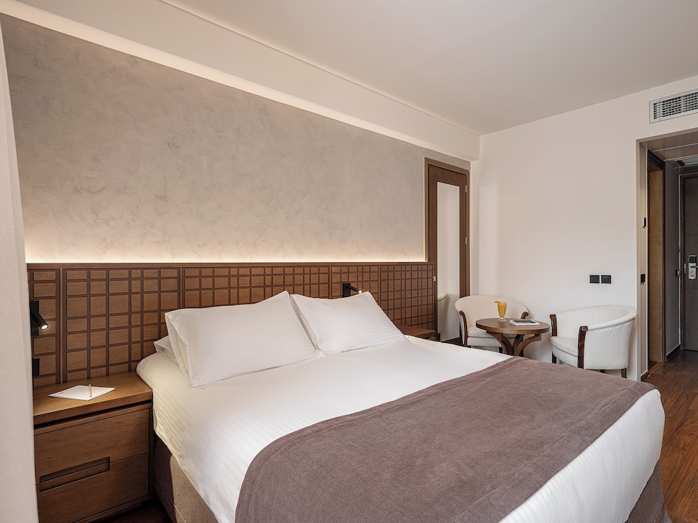 Civitel Akali Hotel — Hotel rooms in Chania