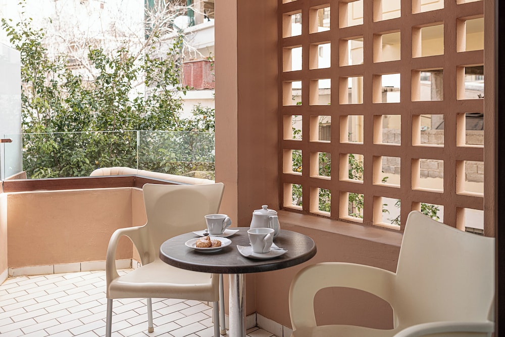 Civitel Akali Hotel — Hotel building in Chania