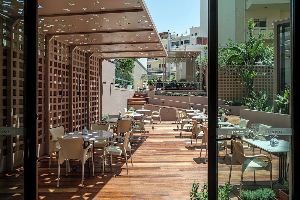 Civitel Akali Hotel — Restaurant & bars in Chania
