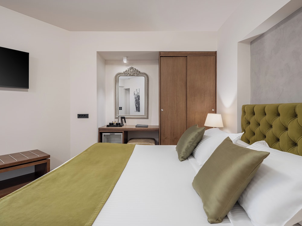 Civitel Akali Hotel — Hotel rooms in Chania