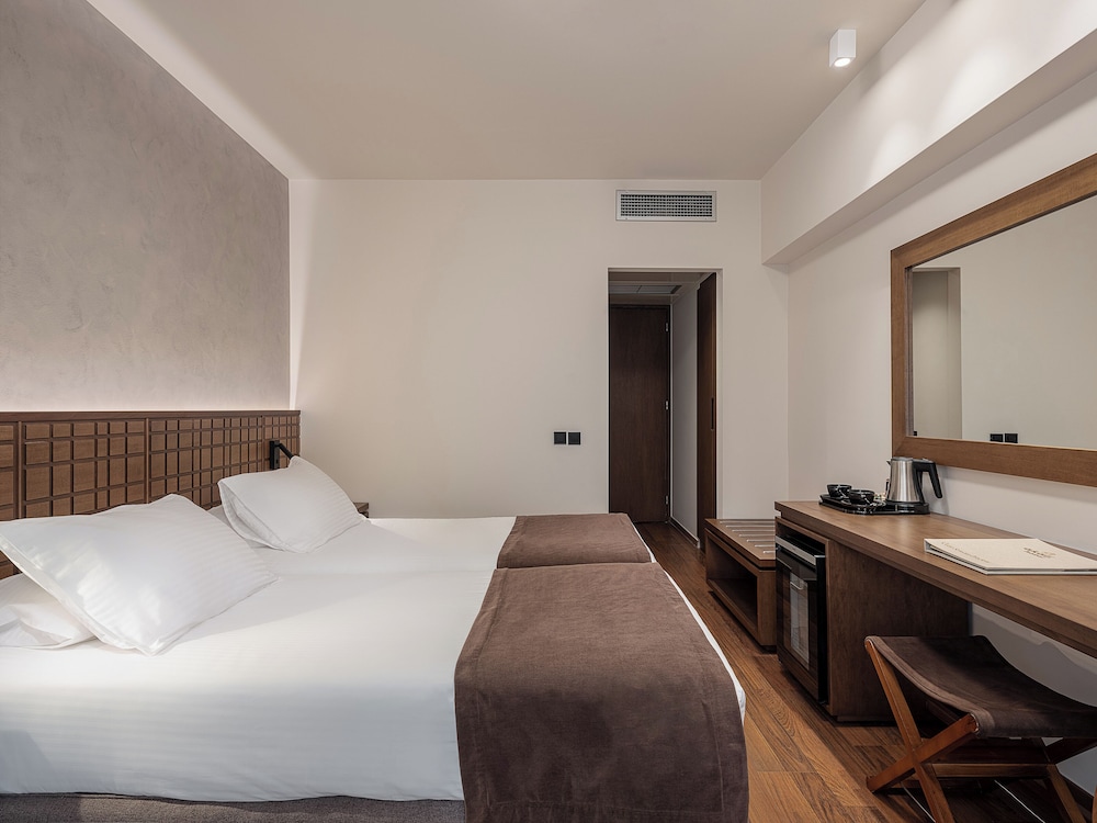 Civitel Akali Hotel — Hotel rooms in Chania