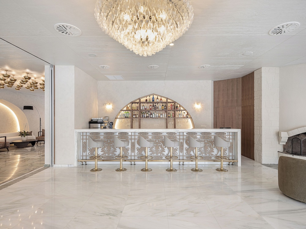 Civitel Akali Hotel — Restaurant & bars in Chania
