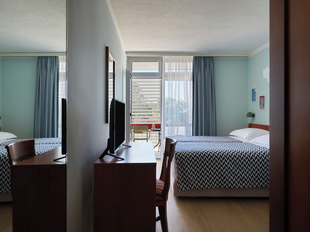 Amadria Park Beach Hotel Niko — Hotel rooms in Šibenik, Šibenik-Knin