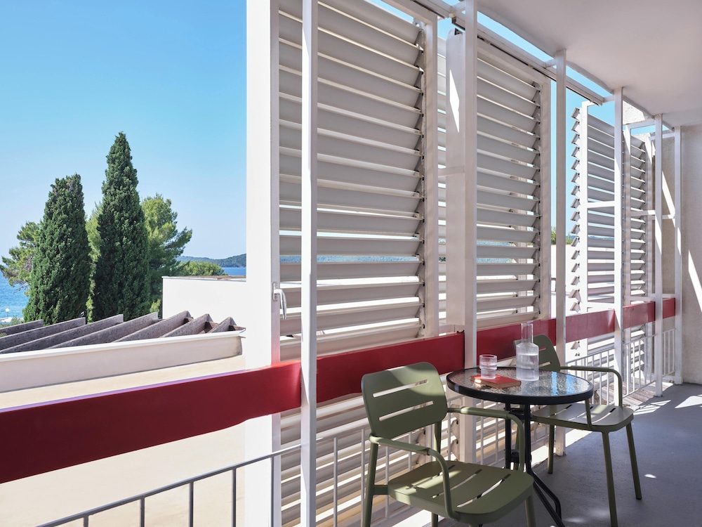 Amadria Park Beach Hotel Niko — Hotel building in Šibenik, Šibenik-Knin