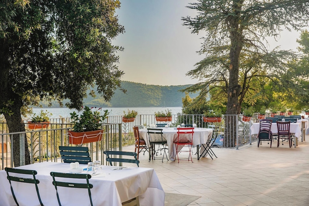 Amadria Park Beach Hotel Niko — Restaurant & bars in Šibenik, Šibenik-Knin