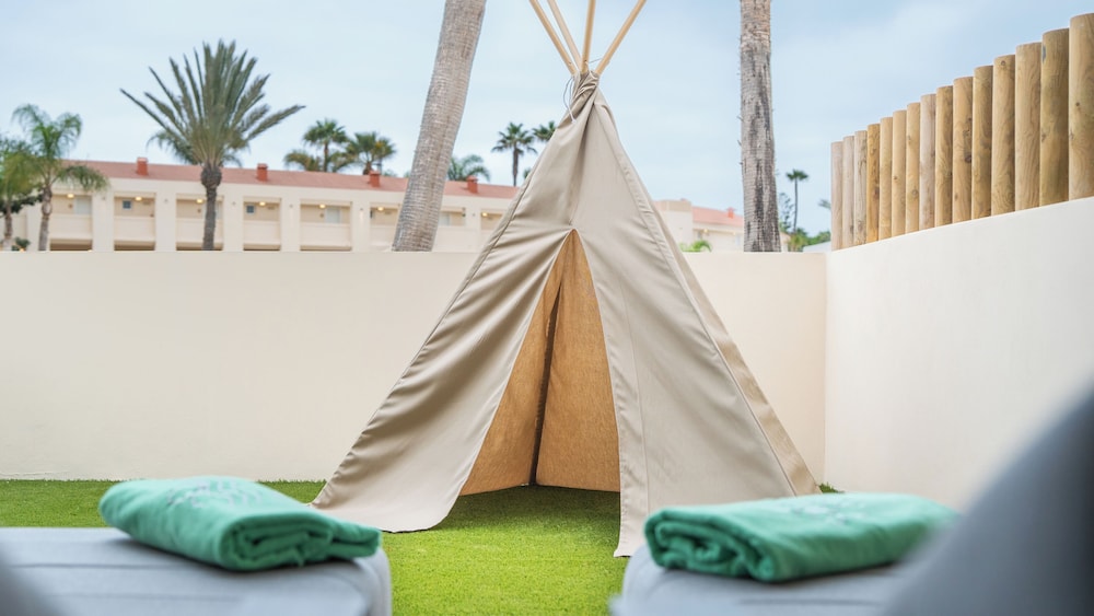 HD Lobos Natura Fuerteventura — Attractions for children in Corralejo, Canary Islands