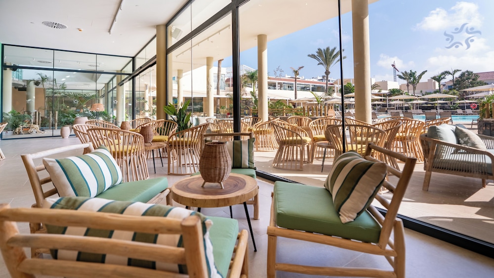 HD Lobos Natura Fuerteventura — Restaurant & bars in Corralejo, Canary Islands