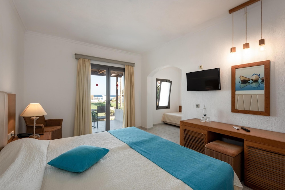 Annabelle Beach Resort - All Inclusive — Hotel rooms in Hersonissos