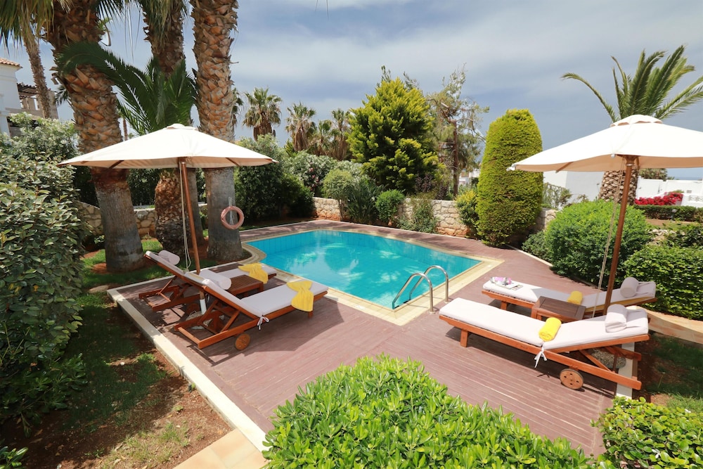 Annabelle Beach Resort - All Inclusive — Swimming pool in Hersonissos