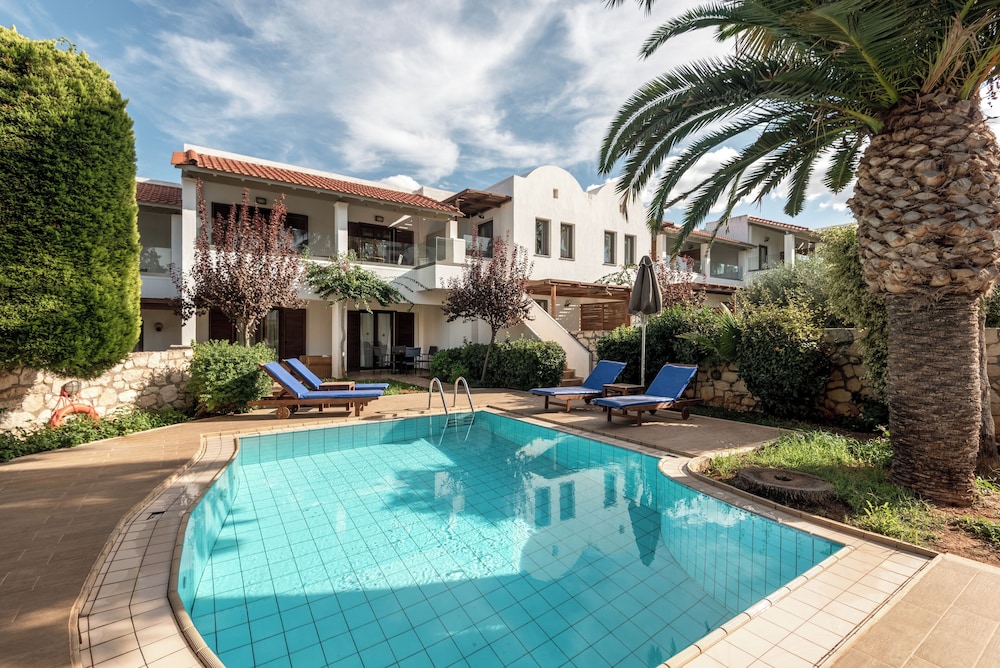 Annabelle Beach Resort - All Inclusive — Swimming pool in Hersonissos