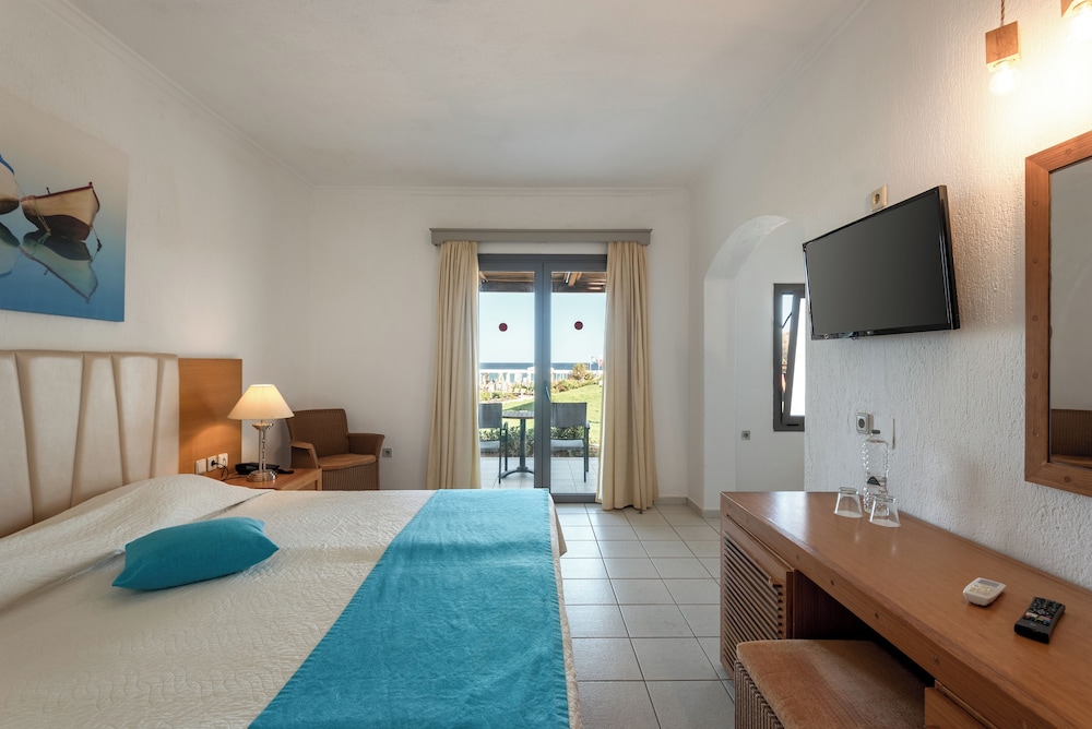 Annabelle Beach Resort - All Inclusive — Hotel rooms in Hersonissos