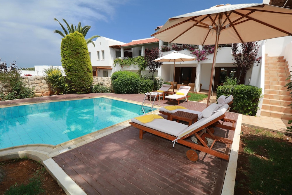 Annabelle Beach Resort - All Inclusive — Swimming pool in Hersonissos
