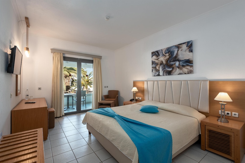 Annabelle Beach Resort - All Inclusive — Hotel rooms in Hersonissos