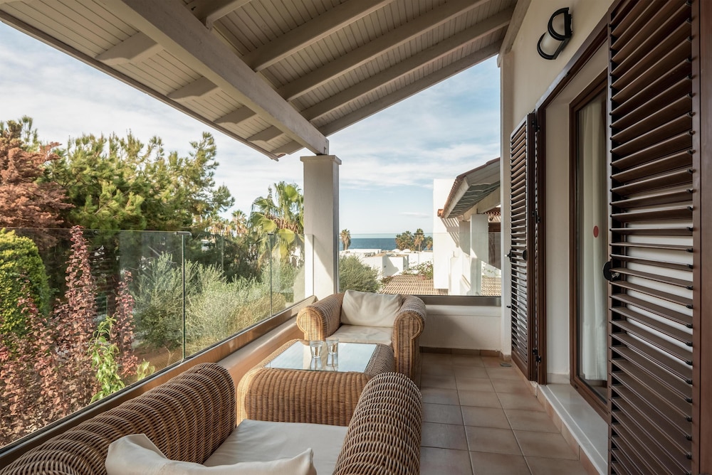 Annabelle Beach Resort - All Inclusive — Hotel rooms in Hersonissos