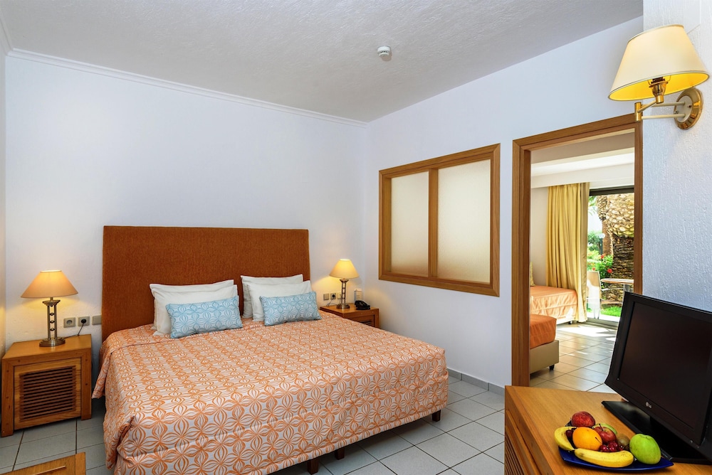 Annabelle Beach Resort - All Inclusive — Hotel rooms in Hersonissos