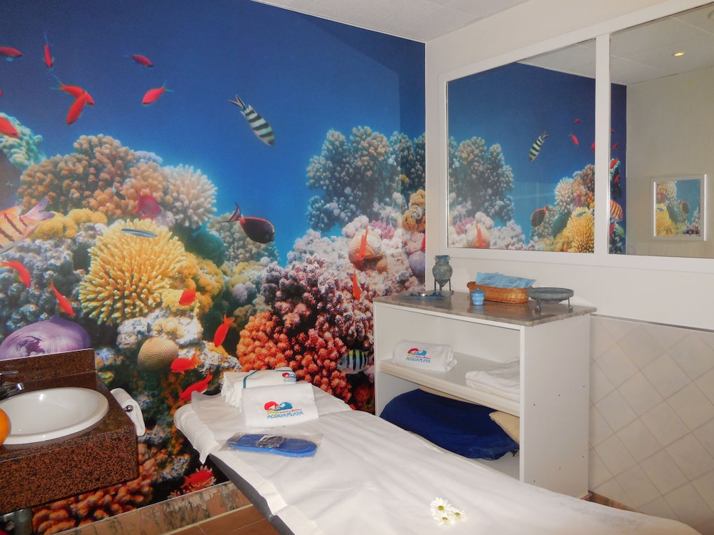 Playasol Hotel — Attractions for children in Roquetas de Mar, Andalusia